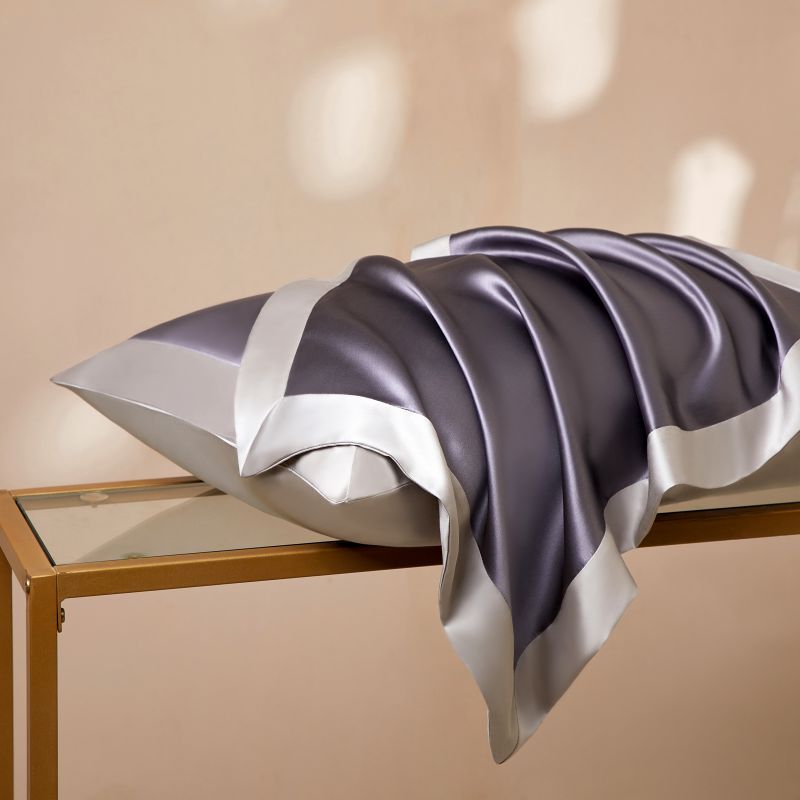 40 Momme Silk Pillowcase Front - огляд і ціна Luxury Skincare Gifts For Men