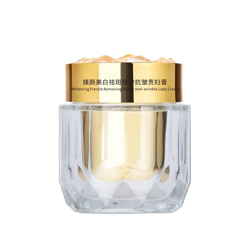 Luxury Pearl Cream Moisturizin - огляд і ціна Luxury Skincare Daily